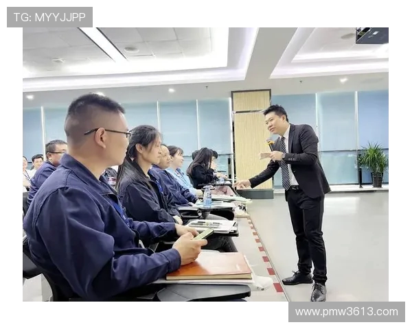 成都羽毛球队在联合会杯中的团队协作表现分析与点评