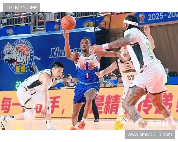 新疆广汇主场鏖战劲敌全队火力全开力争新赛季开门红 新疆广汇主场鏖战劲敌全队火力全开力争新赛季开门红