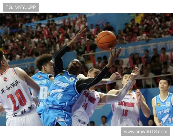 CBA精彩对决北京队迎战山东队全场视频回放与精彩瞬间分析