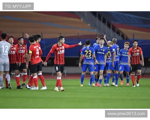 国足与上海上港精彩对决回放分析及比赛亮点总结